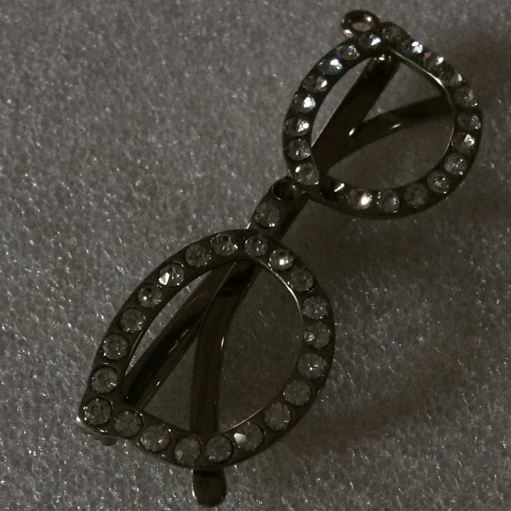 Vintage rhinestone glass pendent